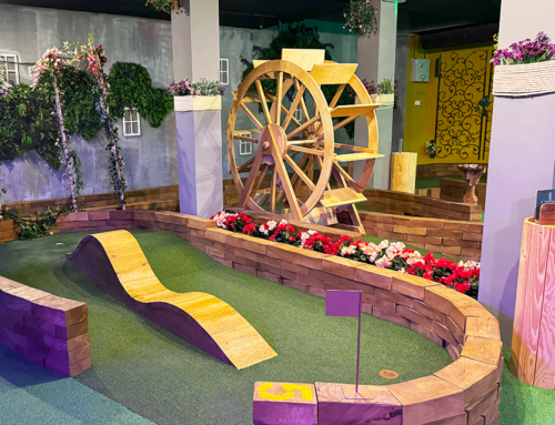 Balls & Clubs – Indoor-Minigolf